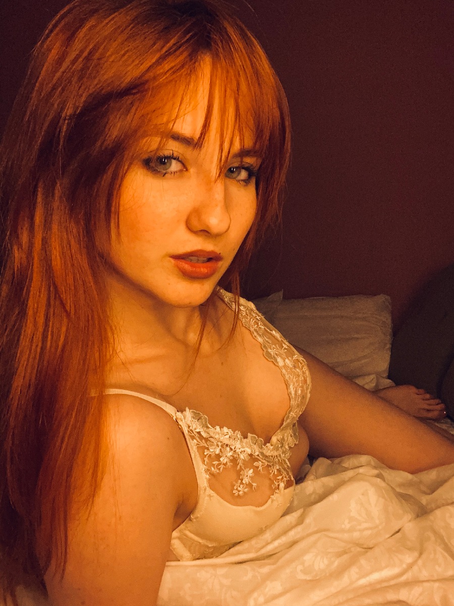 A playful frame from Nata — online in Mashhad